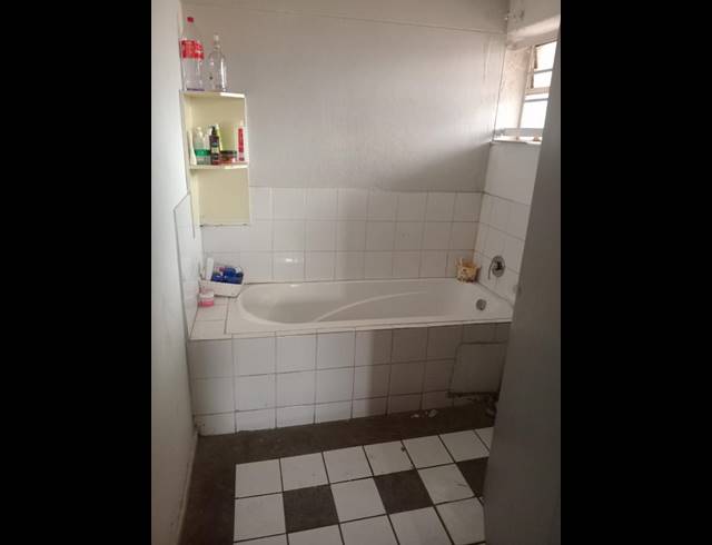 1 BEDROOM APARTMENT FOR SALE IN SOUTH HILLS